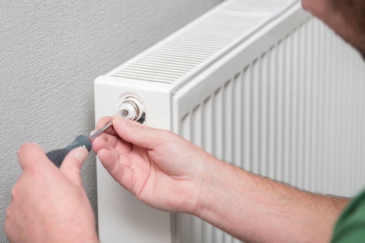 How to Bleed a Radiator & When to Do It: A Step-by-Step Guide