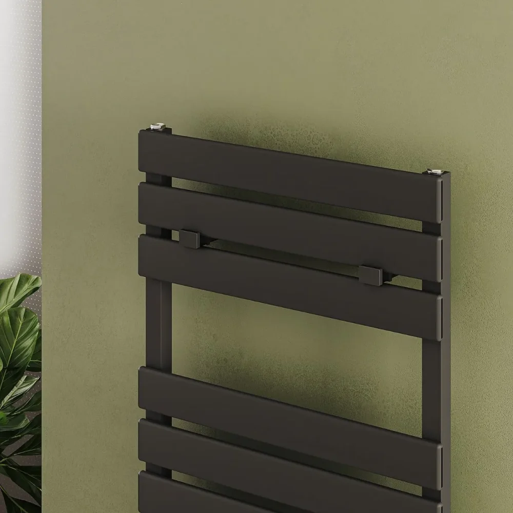 Carisa Plata Bath Aluminium Towel Radiator Close up